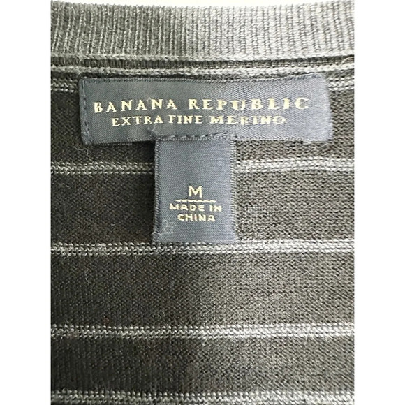Banana Republic Mens 100% Merino Wool Sweater Size Medium Gray Black Stripe - Picture 4 of 6